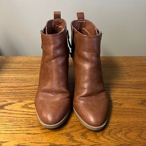 Universal Thread Booties